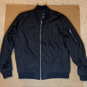 Forever 21 Men’s Black Satin Bomber Jacket